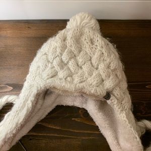 North face knit winter hat cream double lined